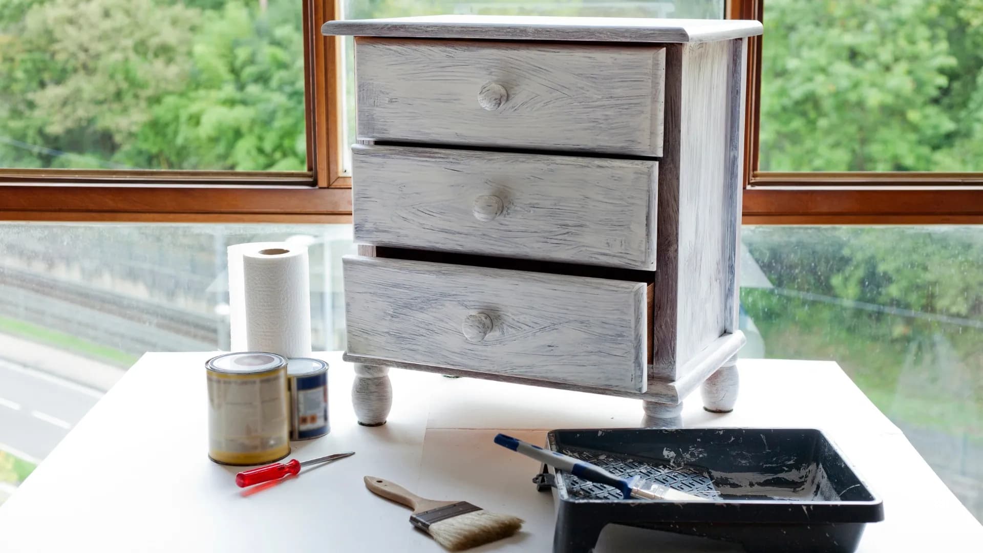 Comment repeindre des meubles en bois ?