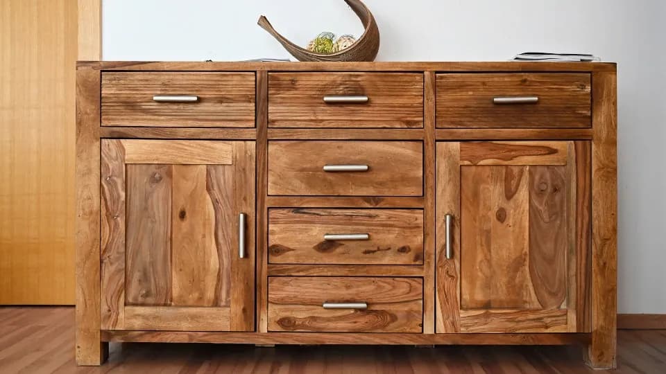 Les étapes pour repeindre des meubles en bois ou en métal