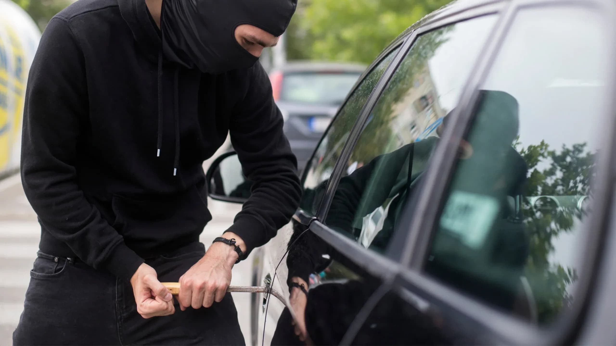 Comment prévenir les vols de voitures chez soi ?