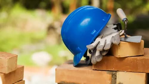 Outils et équipements pour petits travaux de maçonnerie