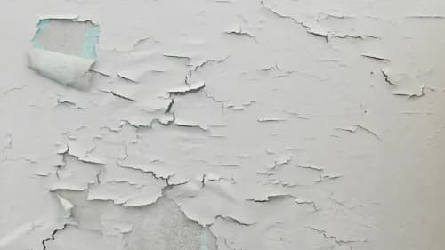 Méthode pour réparer les éclats et fissures de peinture