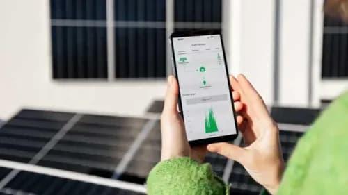 Suivre sa production solaire : applis gratuites