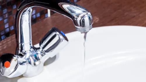 Comment vérifier la pression de l’eau ?