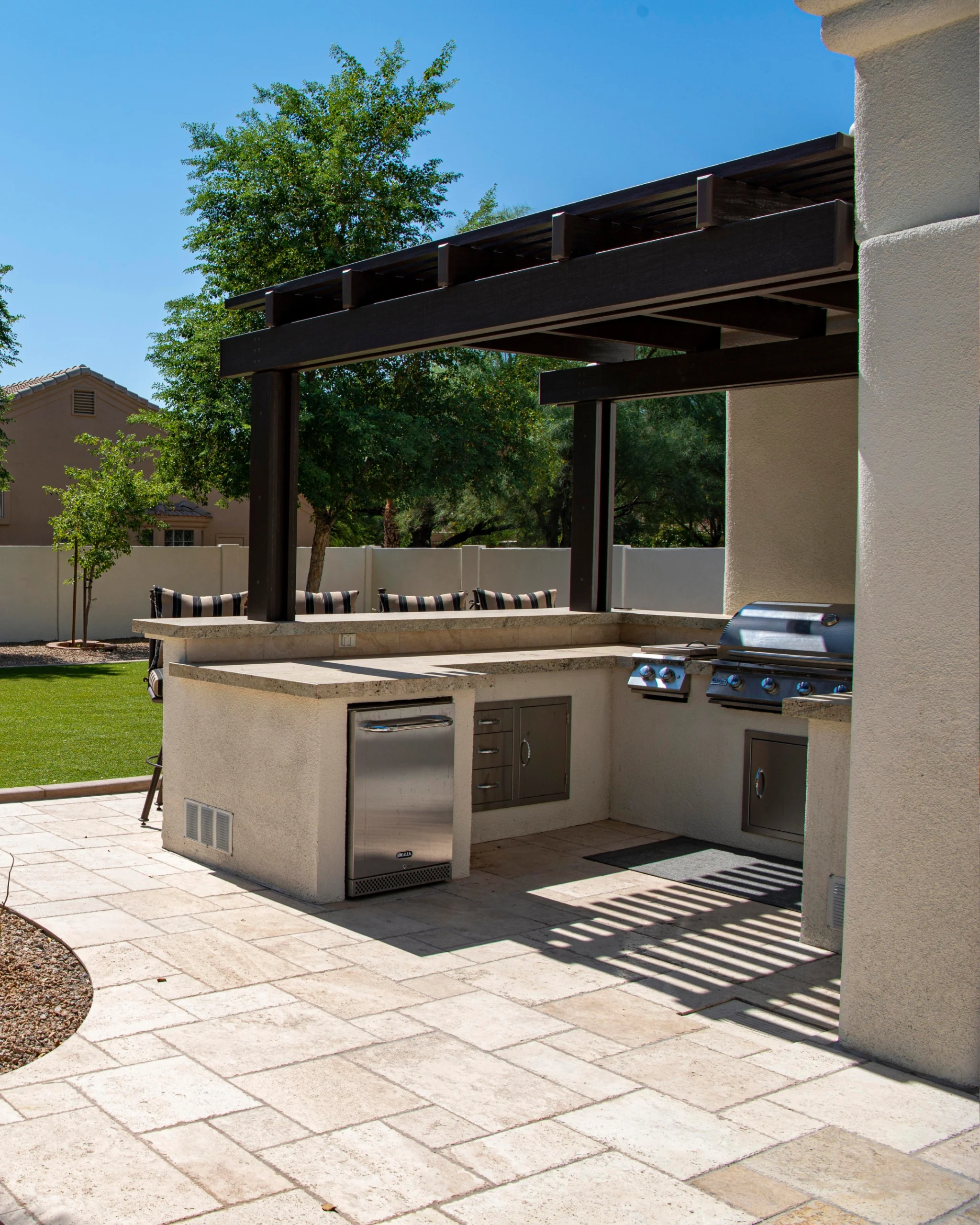 Mobilier jardin gazon synthétique