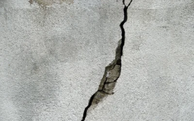 Comment identifier les fissures dans les murs de ma maison ?