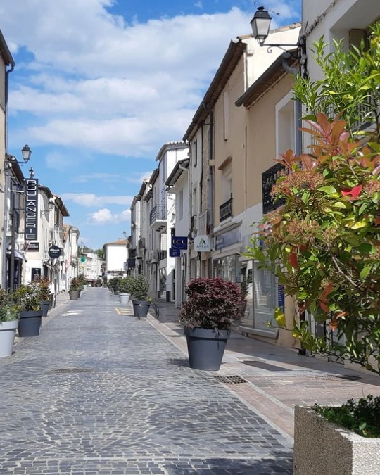 Trouver des artisans fiables et disponibles avec kelkun à Mauguio pour vos urgences, dépannages et travaux