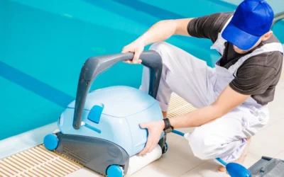 Nettoyeur ou aspirateur de piscine : quelle différence ?