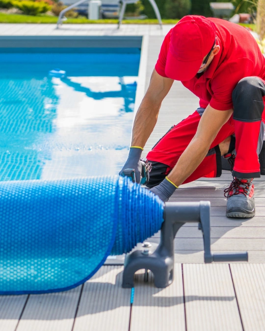 piscinistes disponibles gratuitement près de chez vous pour urgences, dépannages et travaux Piscinistes disponibles rapidement près de chez vous pour vos urgences, dépannages et travaux - Service 100 % gratuit avec kelkun
