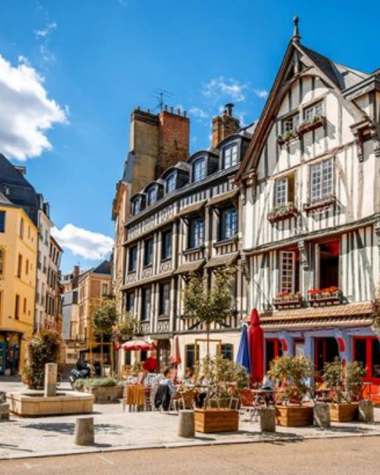 Trouver des artisans fiables et disponibles avec kelkun à Rouen pour vos urgences, dépannages et travaux
