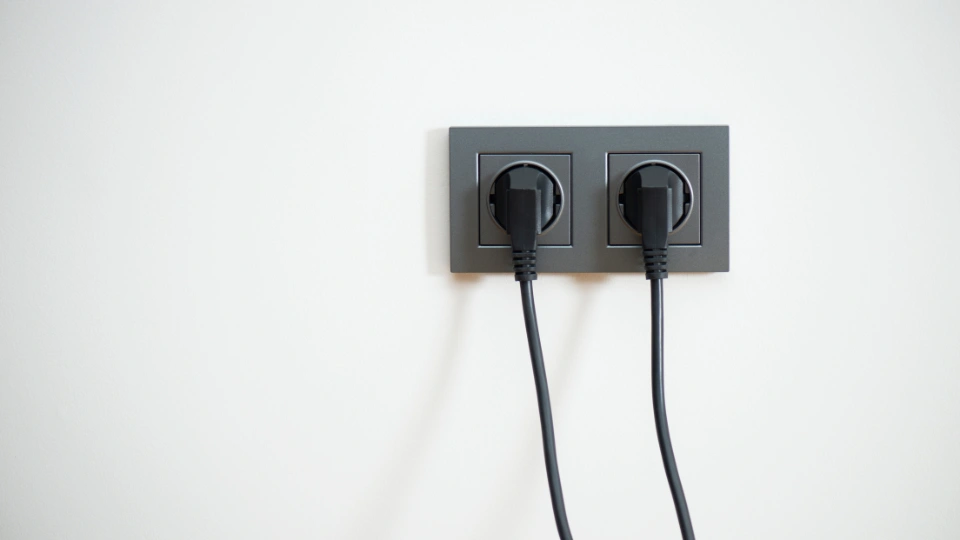 Les gestes de sécurité à adopter autour des prises électriques