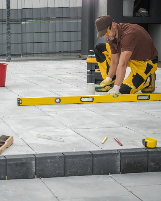 Trouvez un paysagiste pour le nivellement de votre terrasse. Dépannage express, travaux, entretiens... service 100 % gratuit avec kelkun