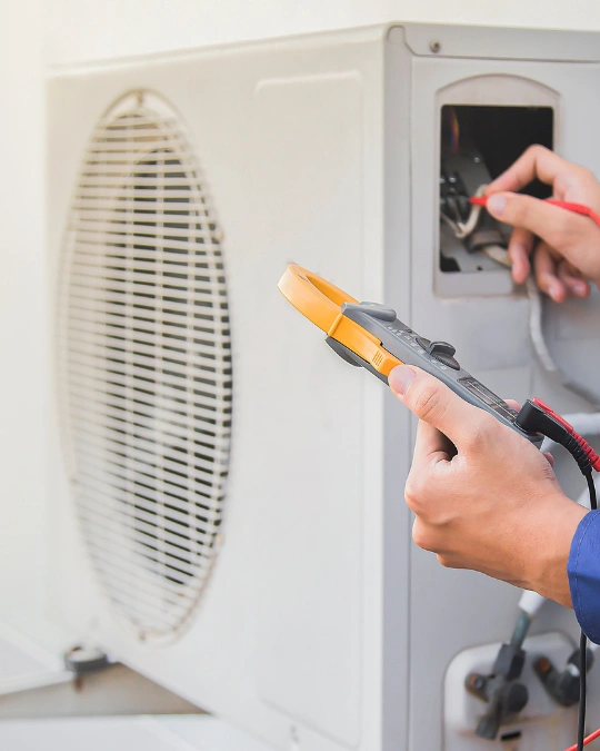 Trouvez un climaticien certifié près de chez vous pour le gaz de votre clim. Dépannage express, travaux, entretiens... service 100 % gratuit avec kelkun