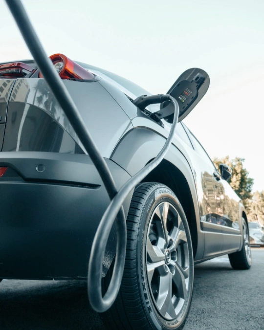 Trouvez un électricien certifié pour votre borne de recharge électrique. Dépannage express, travaux, entretiens... service 100 % gratuit avec kelkun