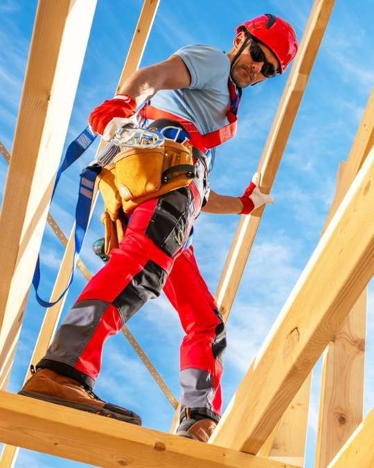 Trouvez un charpentier certifié pour l'isolation des combles. Dépannage express, travaux, entretiens... service 100 % gratuit avec kelkun