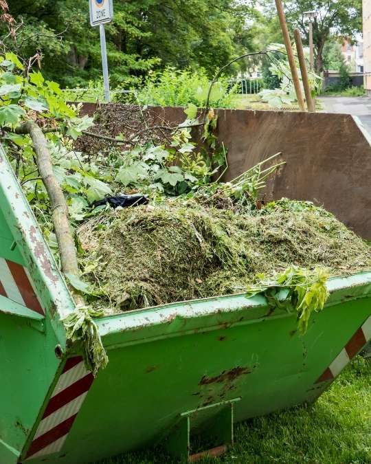 Trouvez rapidement un paysagiste pour l'évacuation de vos déchets verts. Dépannage express, travaux, entretiens... service 100 % gratuit avec kelkun