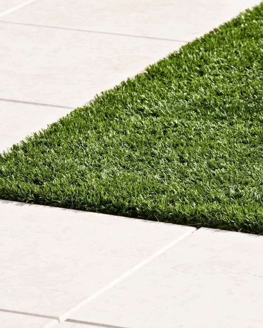 Trouvez un paysagiste pour la pose de gazon synthétique. Dépannage express, travaux, entretiens... service 100 % gratuit avec kelkun