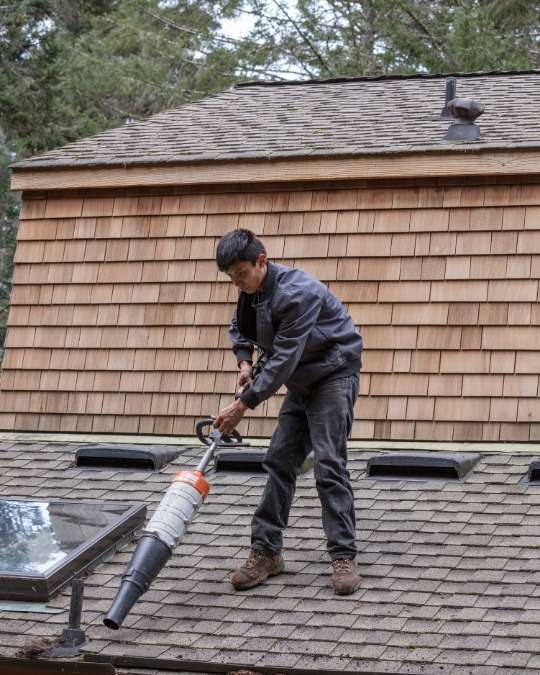 Trouvez un assainisseur certifié pour nettoyer caniveaux et regards d'eau. Dépannage express, travaux, entretiens... service 100 % gratuit avec kelkun