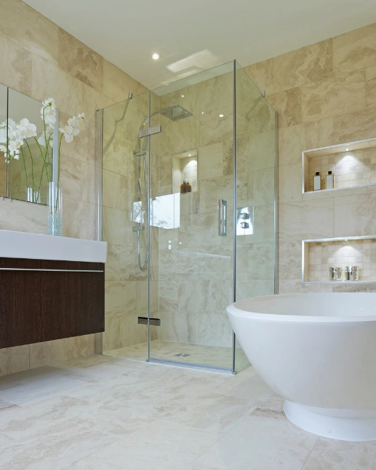 Trouvez un vitrier certifié pour installer votre paroi de douche en verre. Dépannage express, travaux, entretiens... service 100 % gratuit avec kelkun