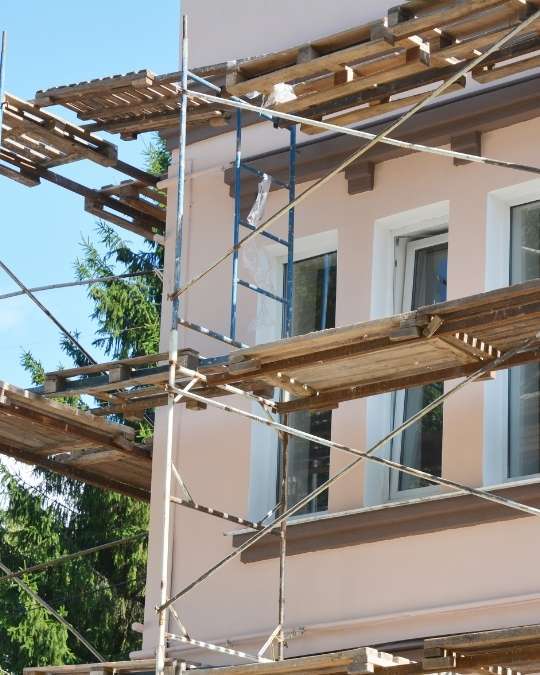 Trouvez un façadier certifié pour la peinture de votre façade. Dépannage express, travaux, entretiens... service 100 % gratuit avec kelkun