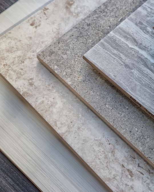 Trouvez un carreleur certifié près de chez vous pour la pose de votre carrelage extérieur Trouvez un carreleur certifié près de chez vous pour la pose de votre carrelage extérieur. Dépannage express, travaux, entretiens... service 100 % gratuit avec kelkun
