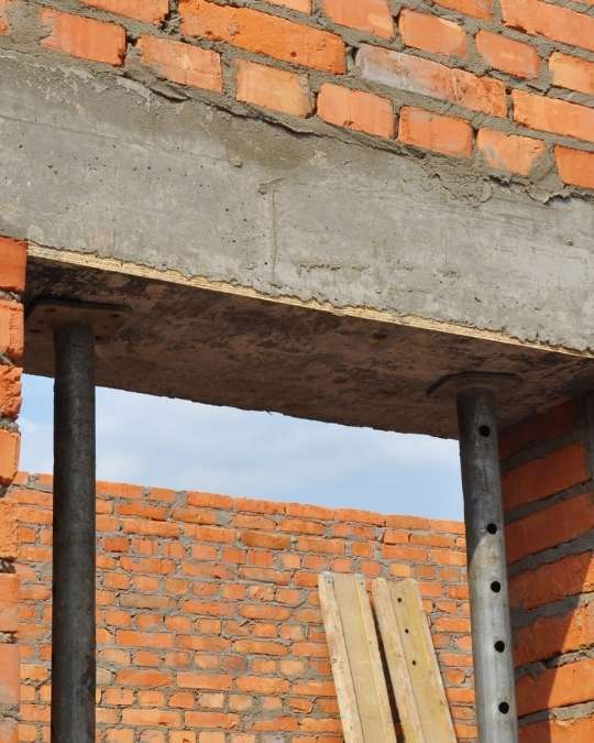 Trouvez un maçon qualifié pour la pose de linteaux. Dépannage express, travaux, entretiens... service 100 % gratuit avec kelkun