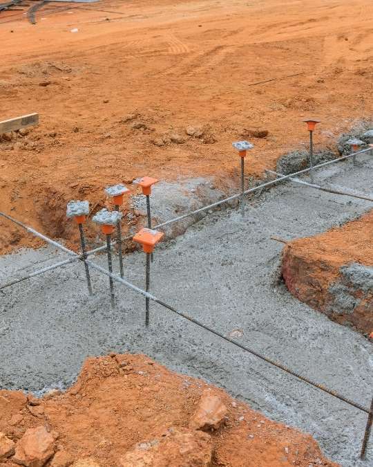 Trouvez un maçon certifié pour la réalisation de vos fondations. Dépannage express, travaux, entretiens... service 100 % gratuit avec kelkun