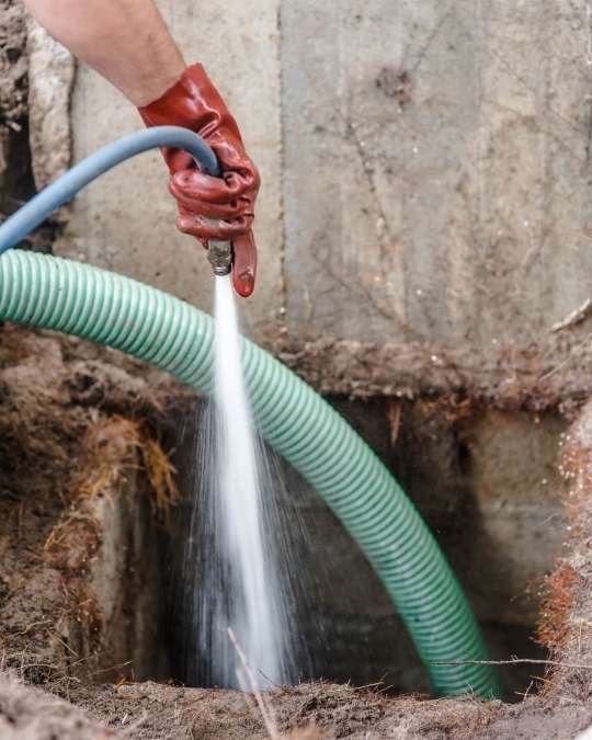 Trouvez rapidement un assainisseur qualifié pour la vidange de votre fosse septique. Dépannage express, travaux, entretiens... service 100 % gratuit avec kelkun