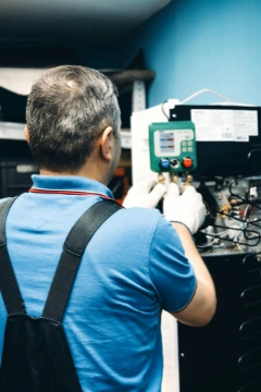 Trouvez rapidement un artisan qualifié à Epinay-sur-Seine. Dépannage express, travaux, entretien... service 100 % gratuit avec kelkun