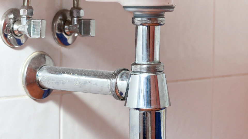 Siphon, aération, ventilation : éviter les odeurs