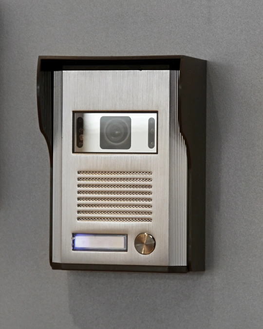 Pose d’interphone (maison, immeuble, entreprise) par pro | Kelkun