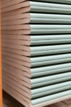 Placo hydrofuge : cloisons pour pièces humides avec un plquiste Kelkun