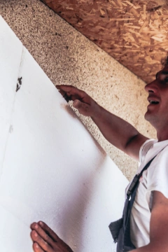 Intégration d’isolants intérieurs : confort thermique et acoustique avec Kelkun