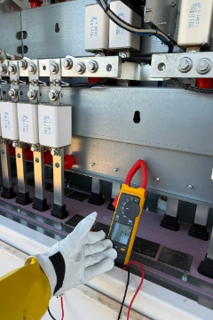 Rénovation électrique complète d’une maison ou d’un appartement avec Kelkun : prix au m², normes NF C 15-100 et conseils.