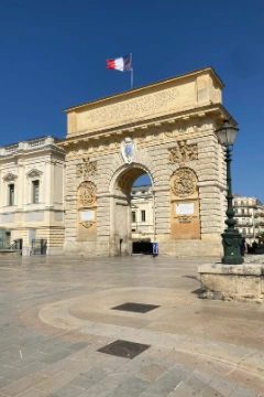 Trouvez le bon artisan au bon moment à Montpellier pour vos urgences, dépannages, petits et gros travaux : service 100 % gratuit avec kelkun