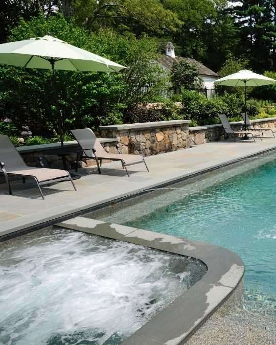Installation d'une piscine spa par un pisciniste qualifié près de chez vous grâce à Kelkun